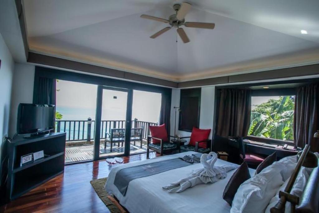 Villa 360 Resort And Spa Phi Phi Don Exterior photo