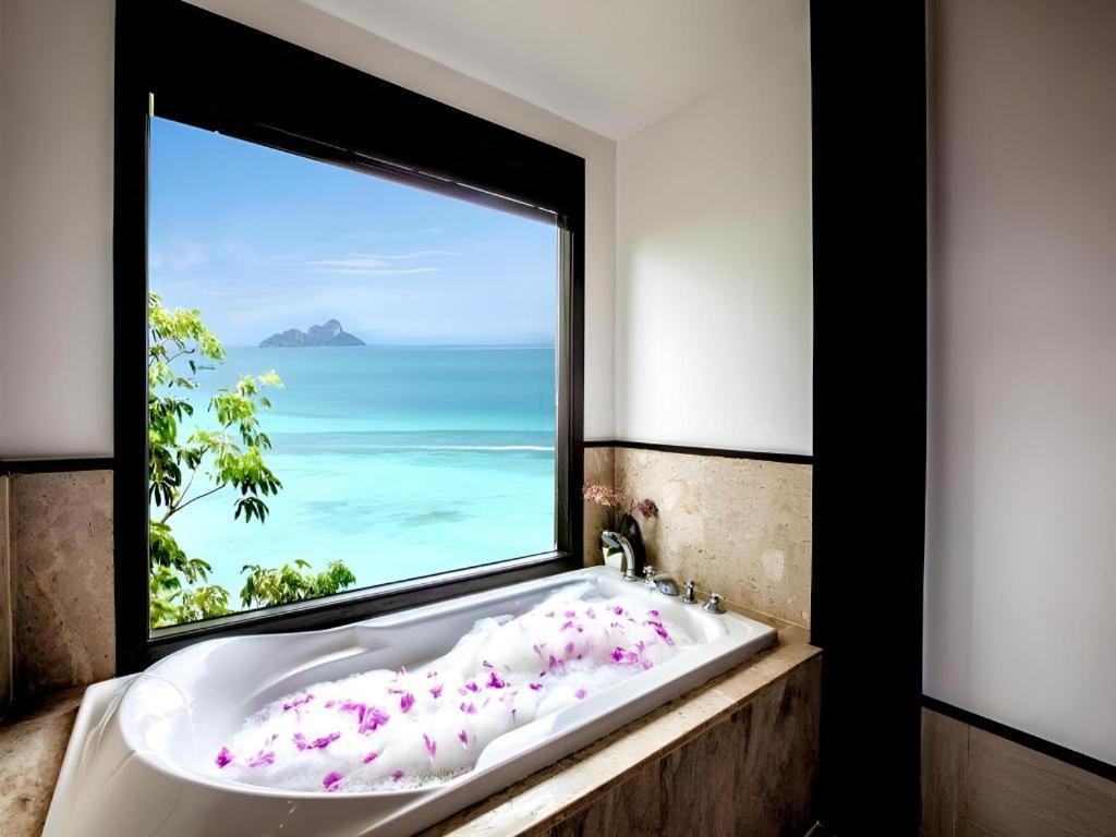 Villa 360 Resort And Spa Phi Phi Don Exterior photo